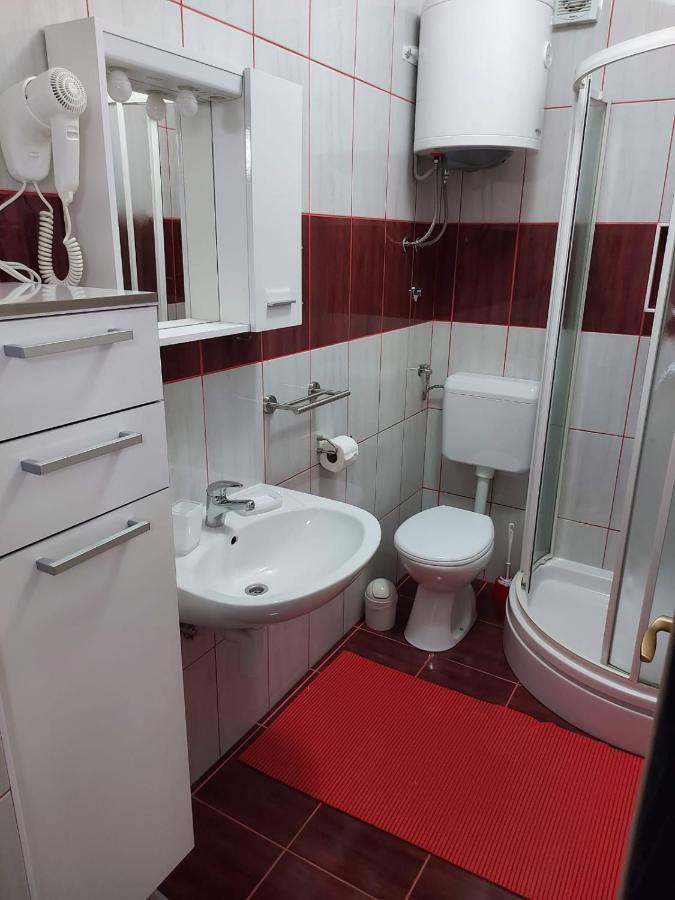 Apartma Irena 노비비노돌스키 외부 사진